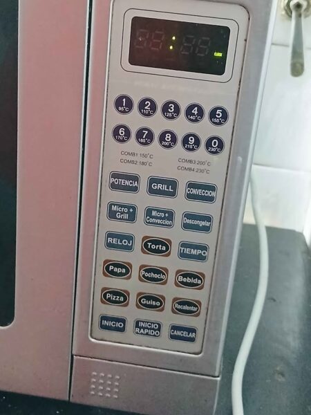 Horno Microondas Smeg, grande c/ Grill! Todo inoxdable!