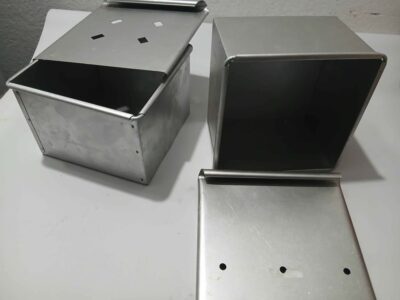 Molde Pan De Miga Cuadrado Con Tapa 14cm en chapa Aluminizada Gris